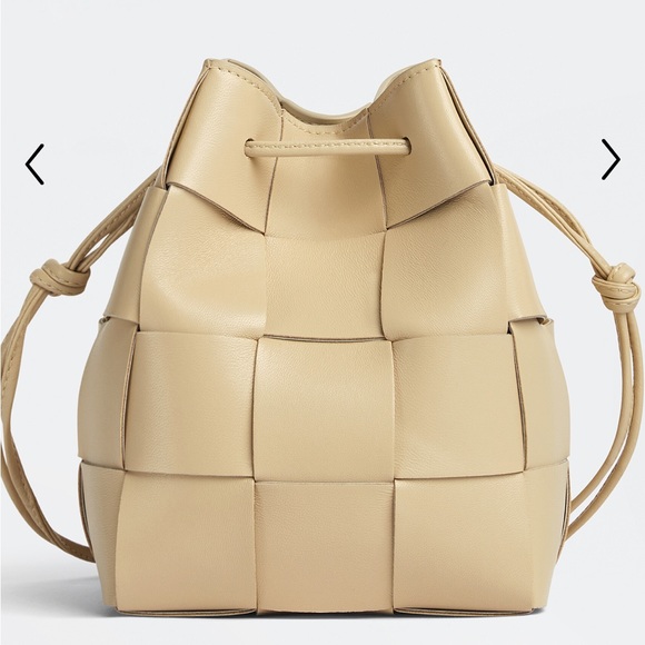 Bottega Veneta Handbags - Bottega Veneta Small Cassette Cross-Body Bucket